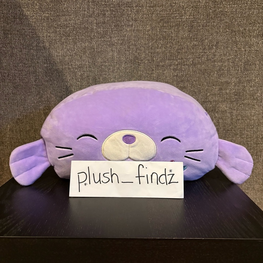 Winnie Walrus Stackable Squishmallow - Picture 4 of 4